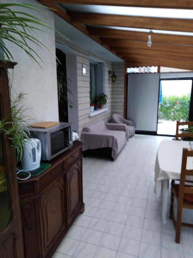 Chez Myla Chambre Avec Tv Ecran Plat Et Salle De Bain Privative Bourges Eksteriør billede